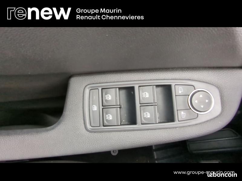 Renault Clio 1.6 E-Tech 145ch full hybrid Evolution - 24 (image 18)