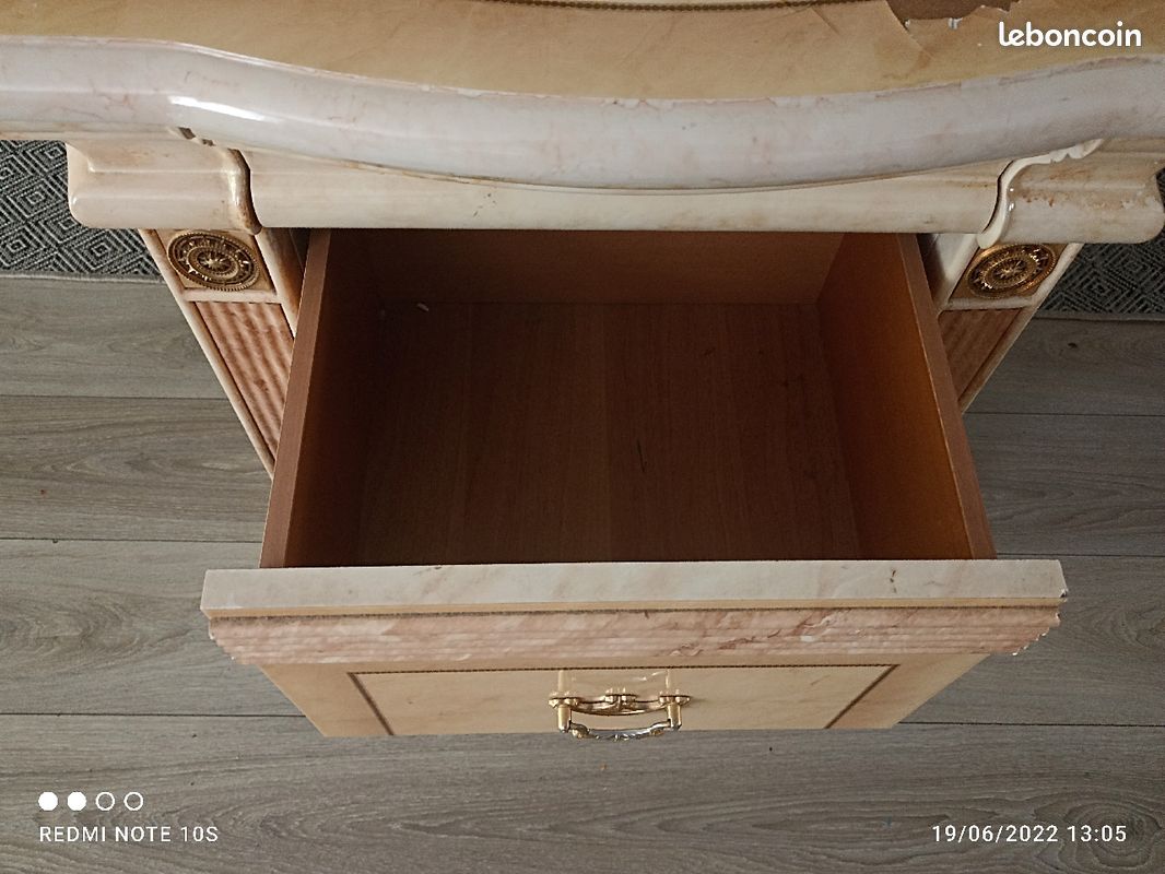 Commode (image 4)
