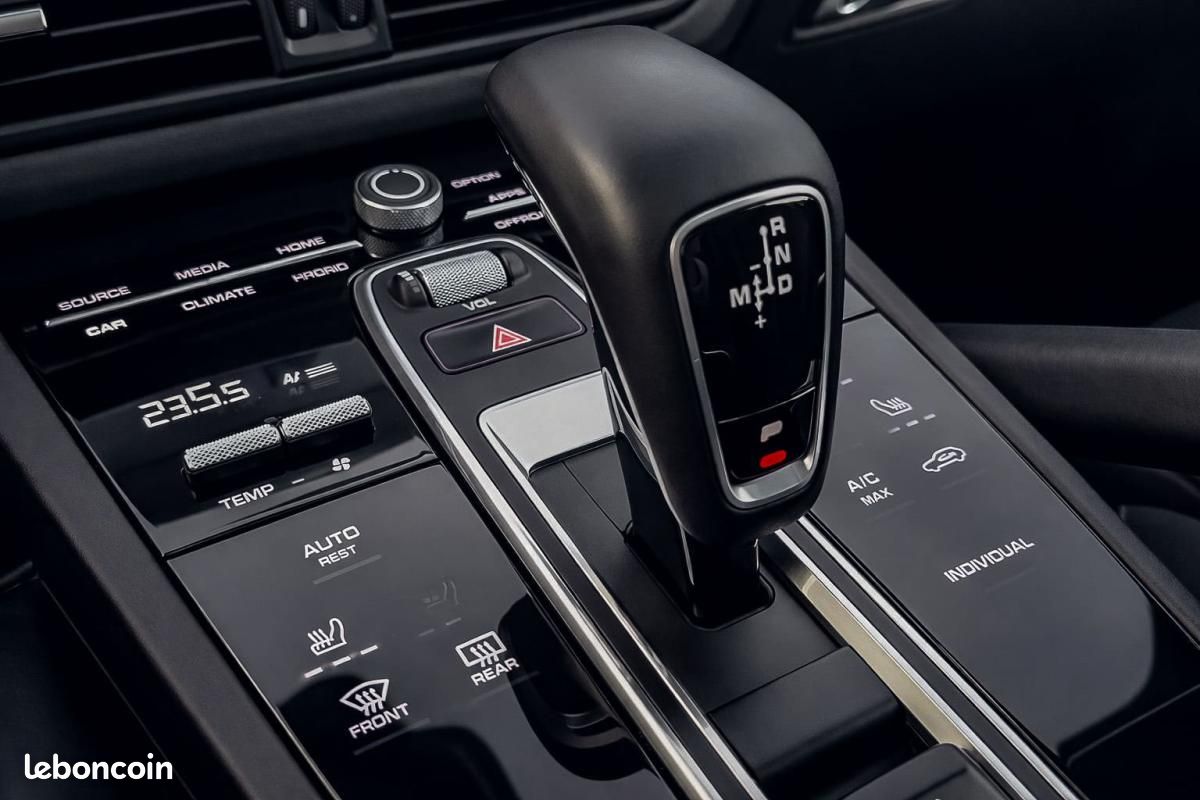 Porsche Cayenne Coupé E-Hybrid 4.0 V8 680 ch Tiptronic BVA Turbo S (image 13)