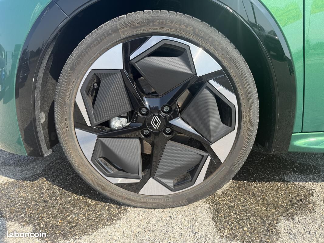 Renault Clio 6 1.8 E-TECH FULL HYBRID 160 TECHNO JANTES 18' RYTHMIC (image 6)