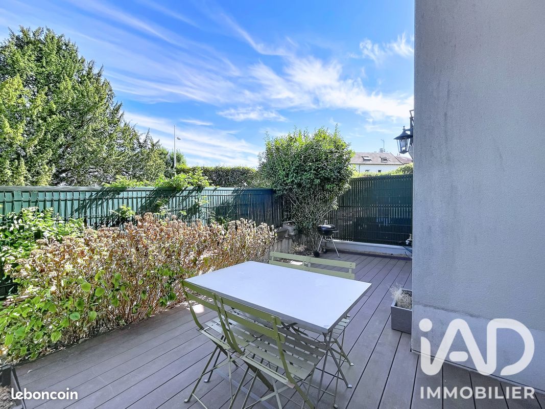 Maison 5 pièces 100 m² · à Champs-sur-Marne · 100 m² · 359 000 €