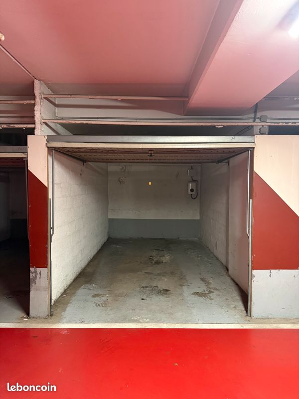 🅿️ *Box fermé – Grand gabarit - Paris 16eme (Trocadero / Doumer) · 90 000 €