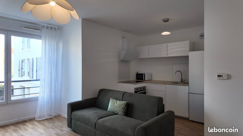 Appartement 1 pièce 27 m² · à Palaiseau · 27 m² · 890 €/mois