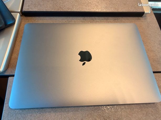MacBook Pro (13 pouces, M1, 2020) & IPad Air (5e génération) 256 Go Modèles Wi‑Fi + Cellular 2