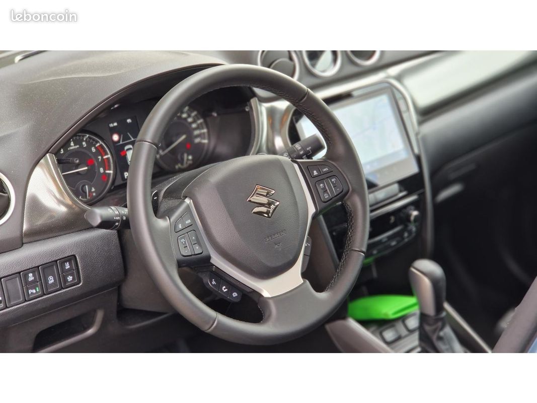 SUZUKI VITARA 1.4 Boosterjet + Hybrid SHVS - BVA 2015 Style PHASE 3 (image 40)