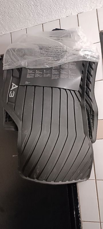 Set tapis complet x4 AV/AR d'origine AUDI A3 Sportback 2021