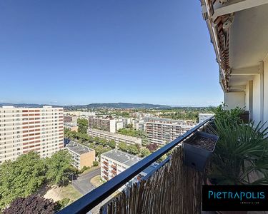 Appartement 156 600 € - 71 m²