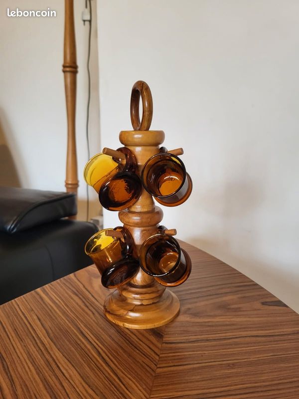 Présentoir à verres à liqueur (image 1)