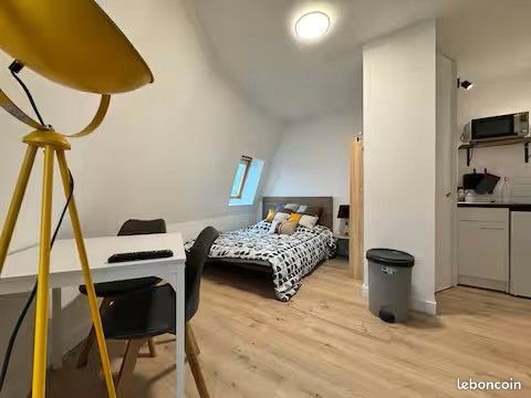 Appartement 1 pièce 15 m² · à Saint-Nazaire · 15 m² · 552 €