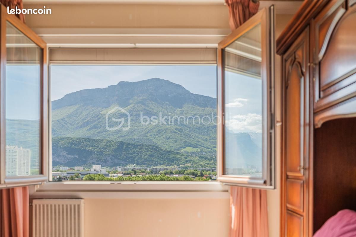 Appartement 4 pièces 80 m² · à Échirolles · 80 m² · 78 000 €