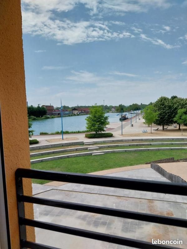 Appartement 5 pièces 102 m² · à Migennes · 102 m² · 911 €