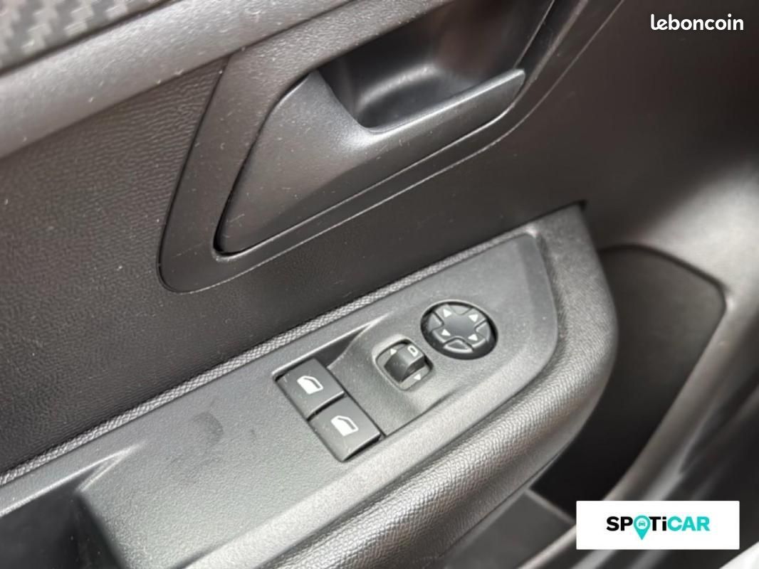 Peugeot 208 affaire PURETECH 75 S&S BVM5 PREMIUM (image 18)