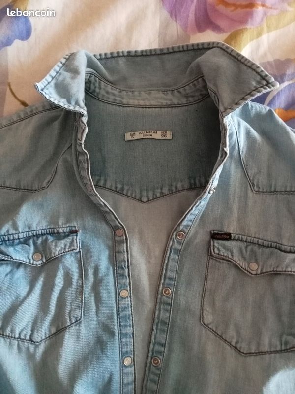 Chemise en jean (image 1)