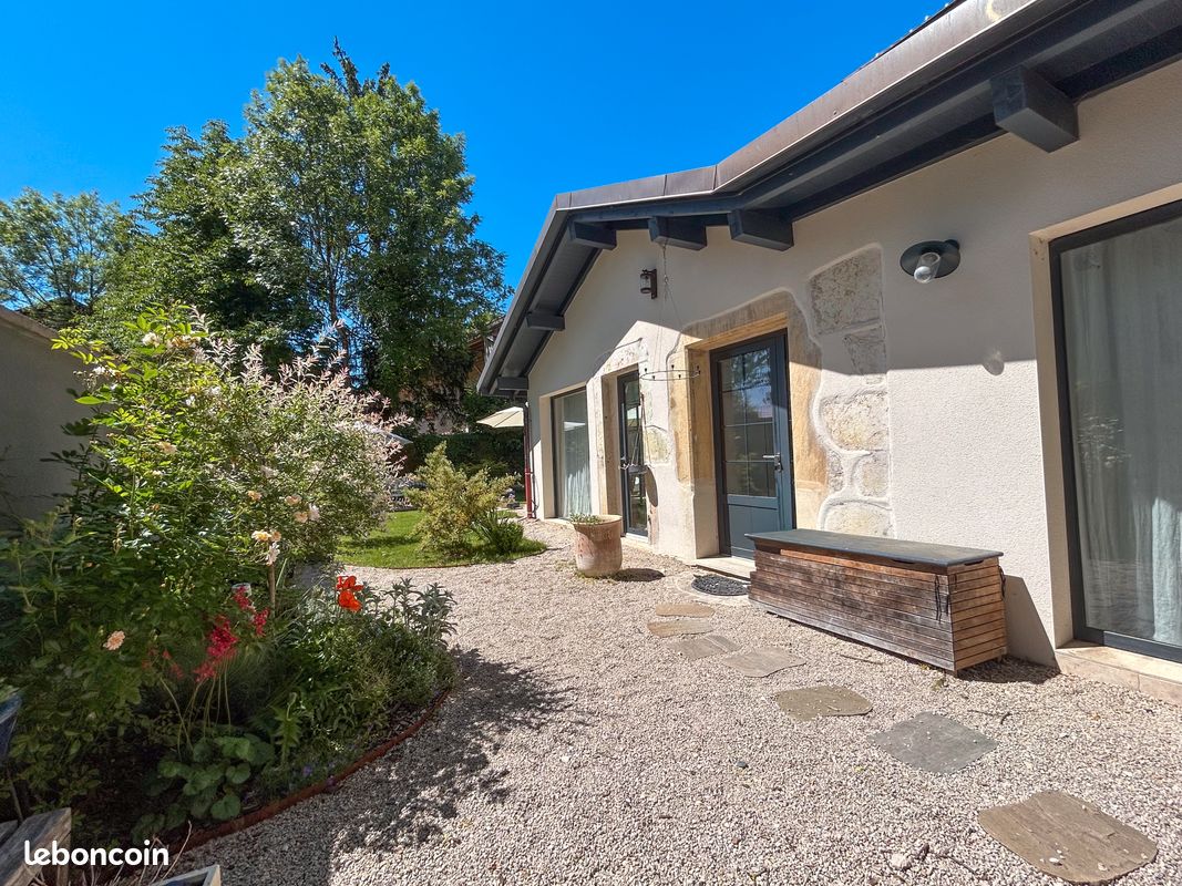 Maison 6 pièces 157 m² · à Chevry · 157 m² · 945 000 €