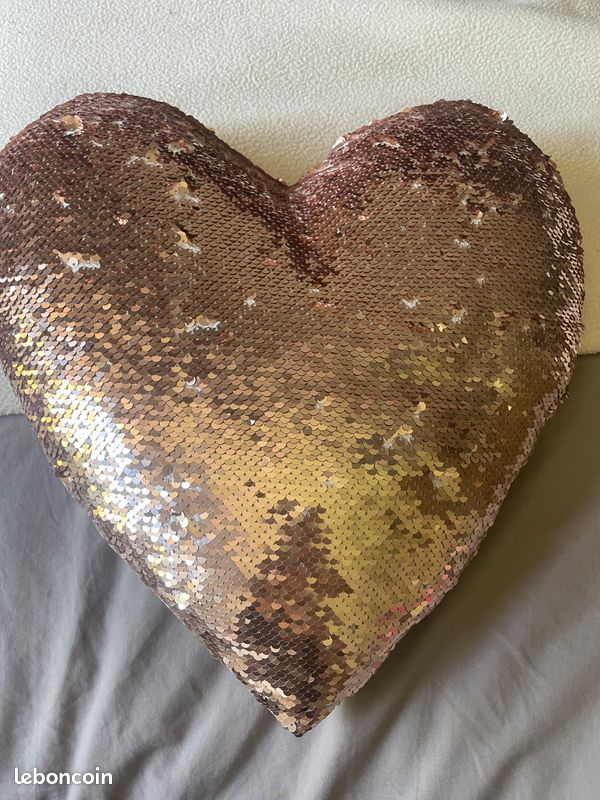 Coussin cœur (image 1)