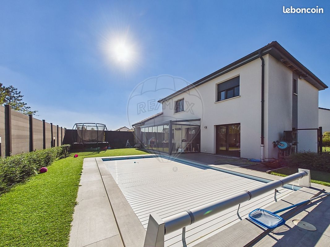 Maison 7 pièces 163 m² · à Basse-Rentgen · 163 m² · 740 000 €