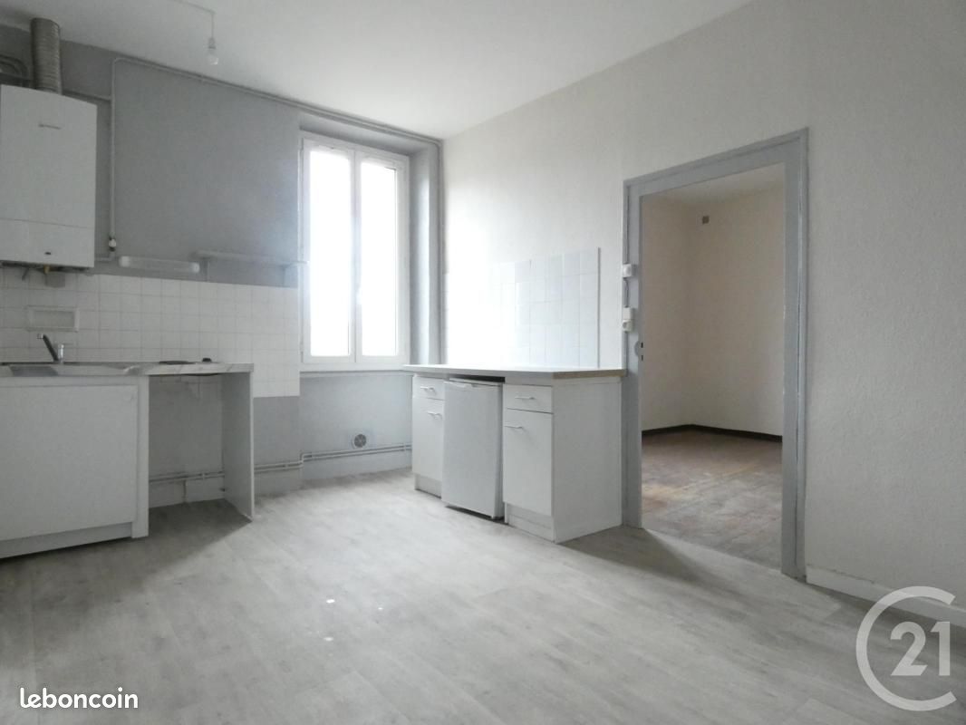 Appartement 2 pièces 37 m² · à Saint-Affrique · 37 m² · 367 €