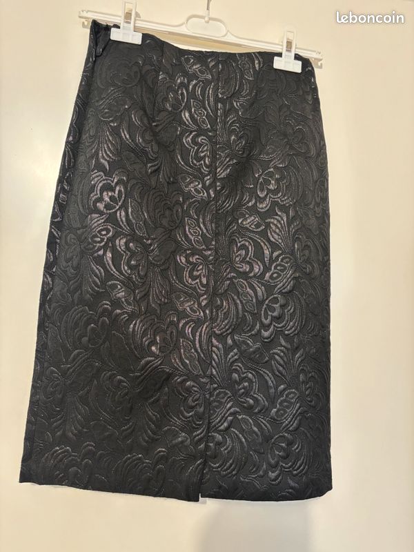Jupe Morgan Noir Brillant En Vinyle - Taille 42 - Style Courte Droite Pour Soirée - Occasion TB état
