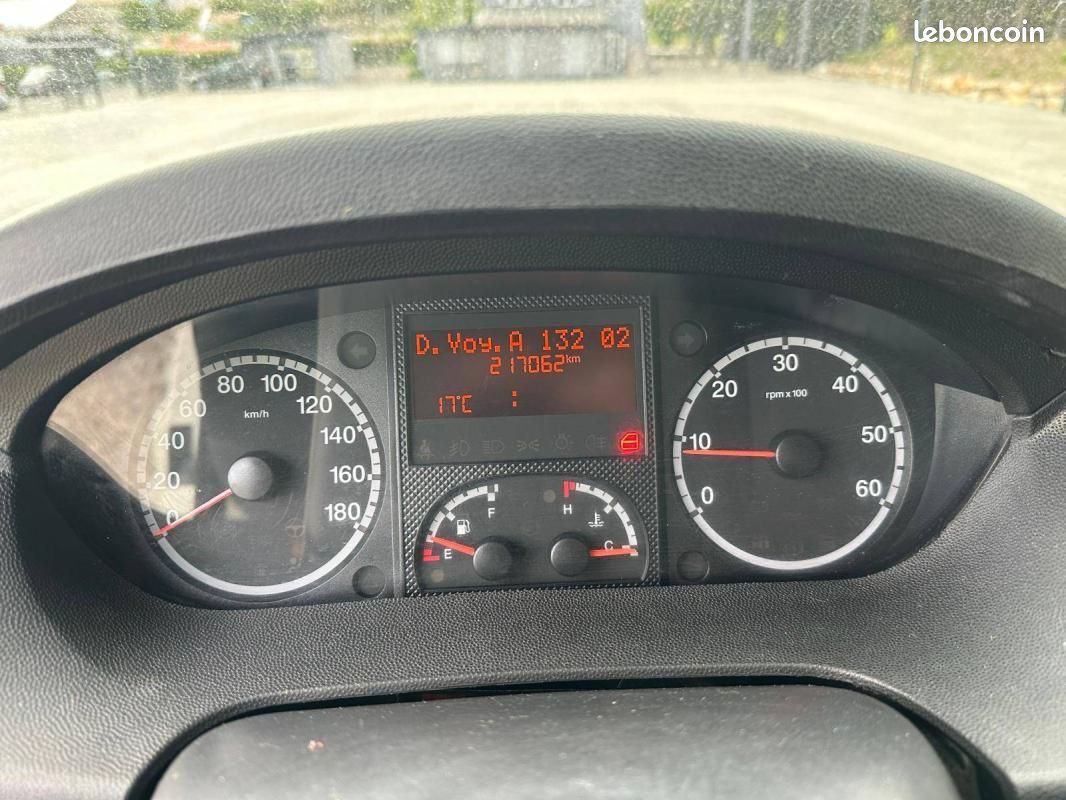 Citroën Jumper FOURGON TOLE 33 L2H2 HDi 130 FAP CONFORT (image 5)