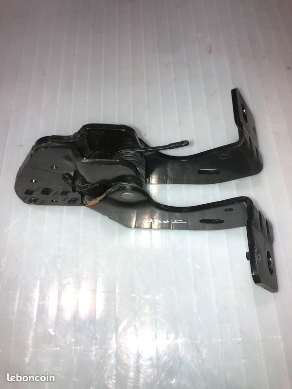 Rouleau guidage porte coulissante droite REF 9808074880 (image 1)