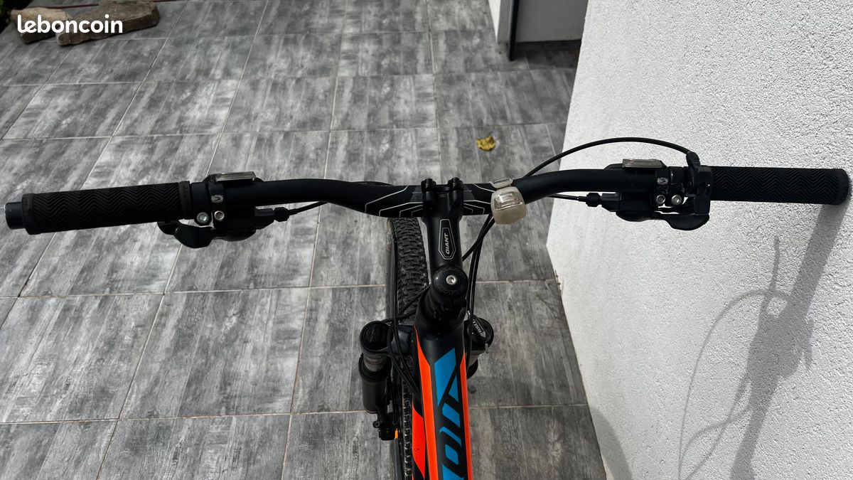 VTT GIANT Talon 0 (2018) (image 2)