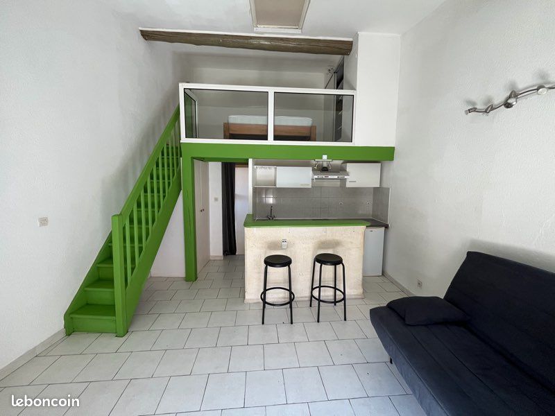 Appartement 1 pièce 30 m² · à Nîmes · 30 m² · 500 €