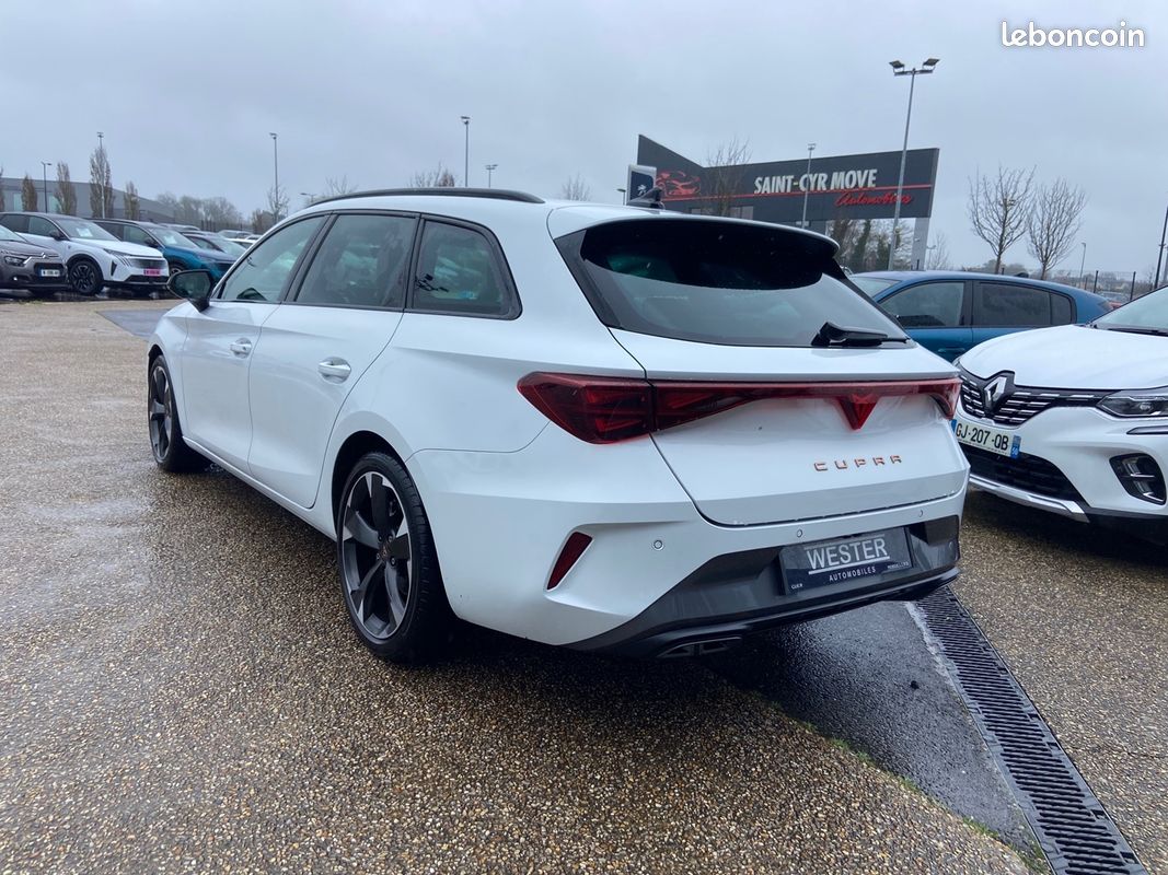 Cupra LEON ST 1.5 ETSI HYBRID 150CH V DSG7 (image 4)