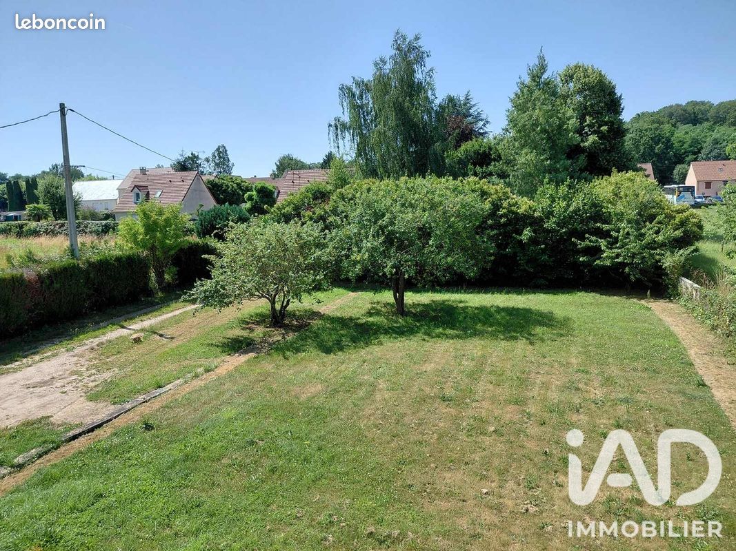 Maison 6 pièces 101 m² · à Ymeray · 101 m² · 178 000 €