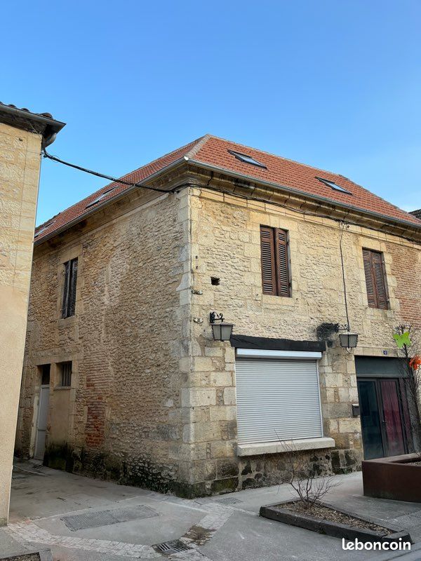 Maison 3 pièces 200 m² · à Le Bugue · 200 m² · 95 000 €