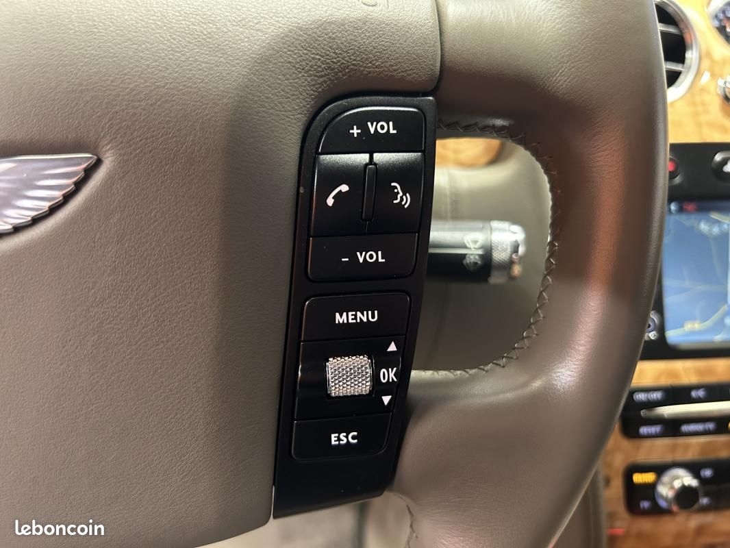 Bentley Continental FLYING SPUR 6.0 W12 560 - AWD *1ERE MAIN CARNET COMPLET (image 33)