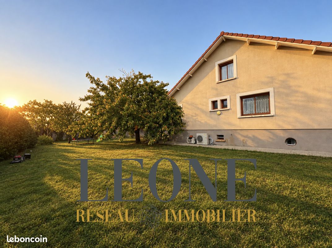 Maison 8 pièces 257 m² · à Mions · 257 m² · 660 000 €