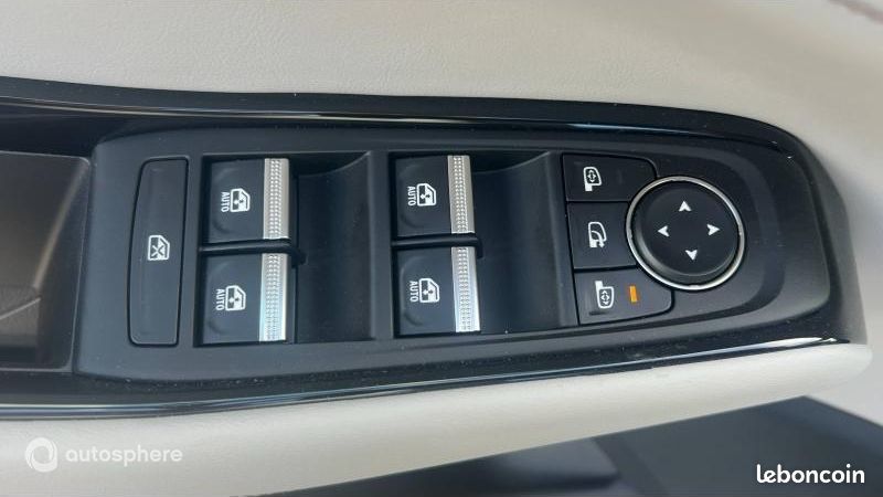 Renault Espace 1.2 E-Tech full hybrid 200ch Iconic 7 places - 25 (image 17)