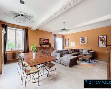 Maison 950 000 € - 270 m²