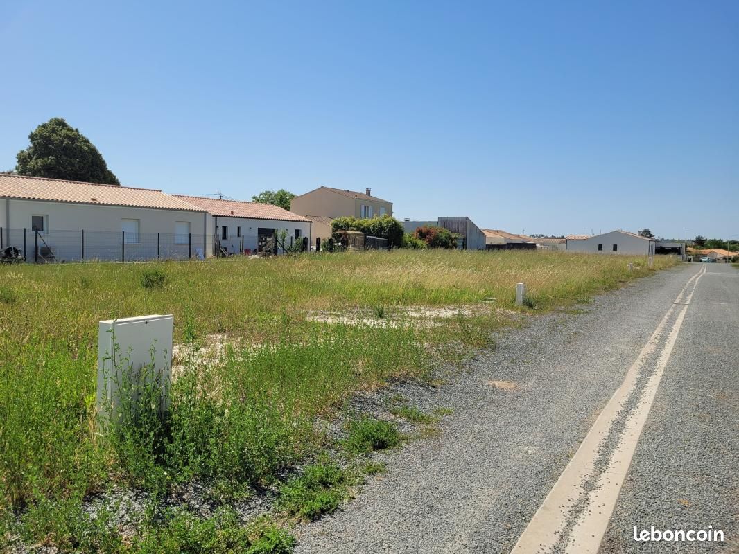 Terrain 374 m² · à Saint-Georges-de-Didonne · 107 700 €
