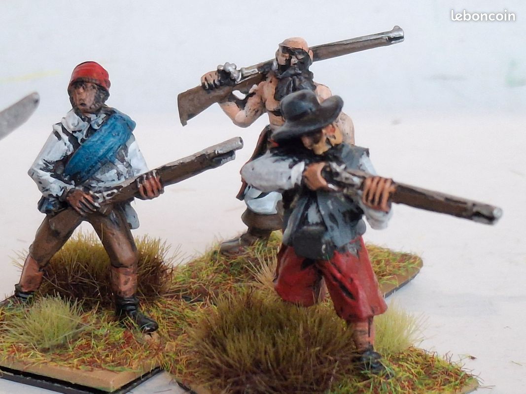 6 Figurines métal 28mm peintes : pirates (301) (image 2)
