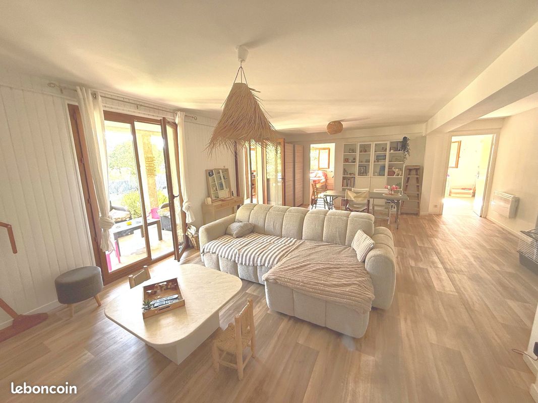 Appartement 3 pièces 97 m² · à Carnoux-en-Provence · 97 m² · 1 490 €/mois