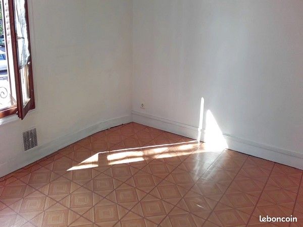 Appartement 2 pièces 27 m² · à Clermont-Ferrand · 27 m² · 385 €/mois