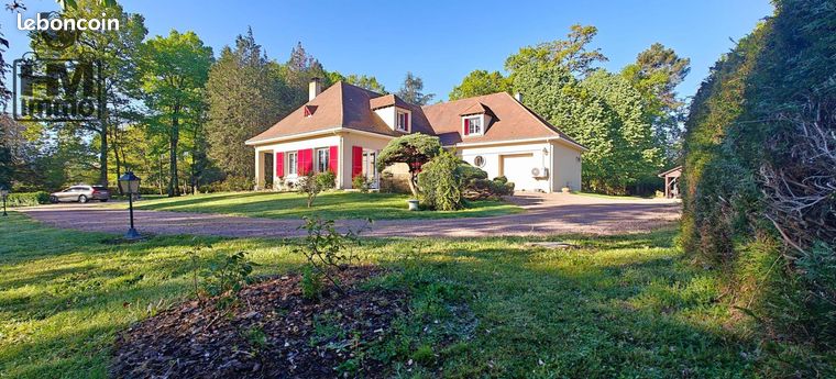 Maison 7 pièces 265 m²