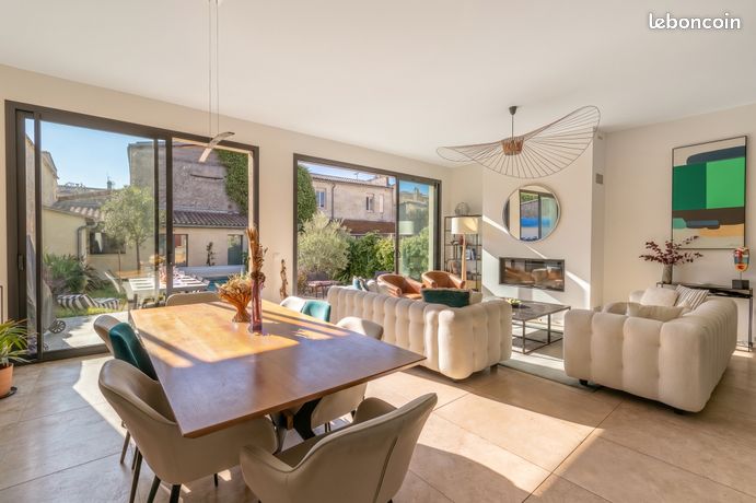 Maison 7 pièces 300 m² — 14