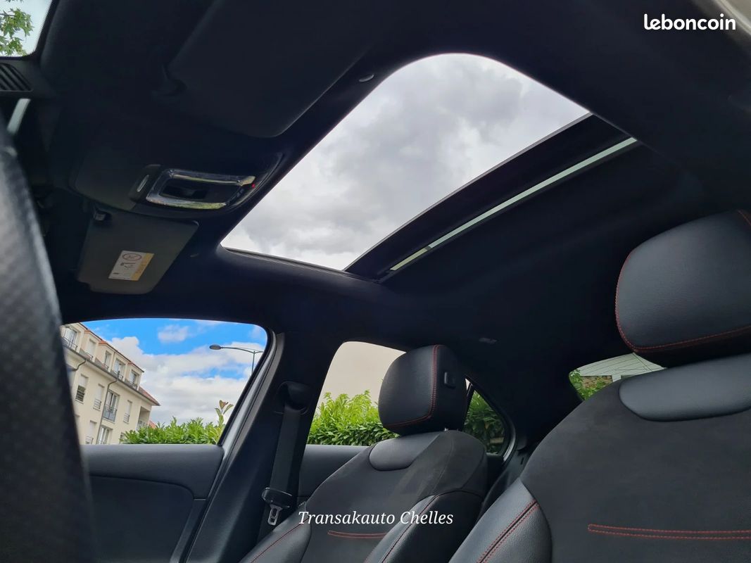 MERCEDES CLASSE A BERLINE 180 d 7G-DCT AMG Line (image 36)