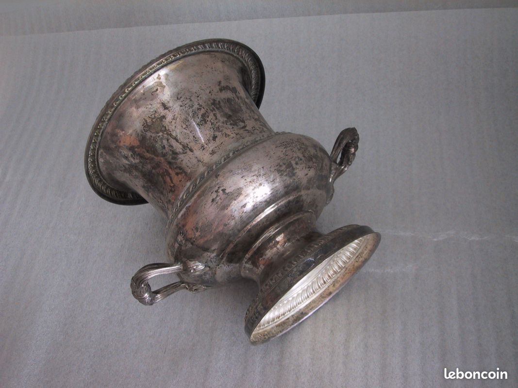 Seau à champagne en alpaga plaqué argent Art Krupp de Berndorf Metalware Factory - France