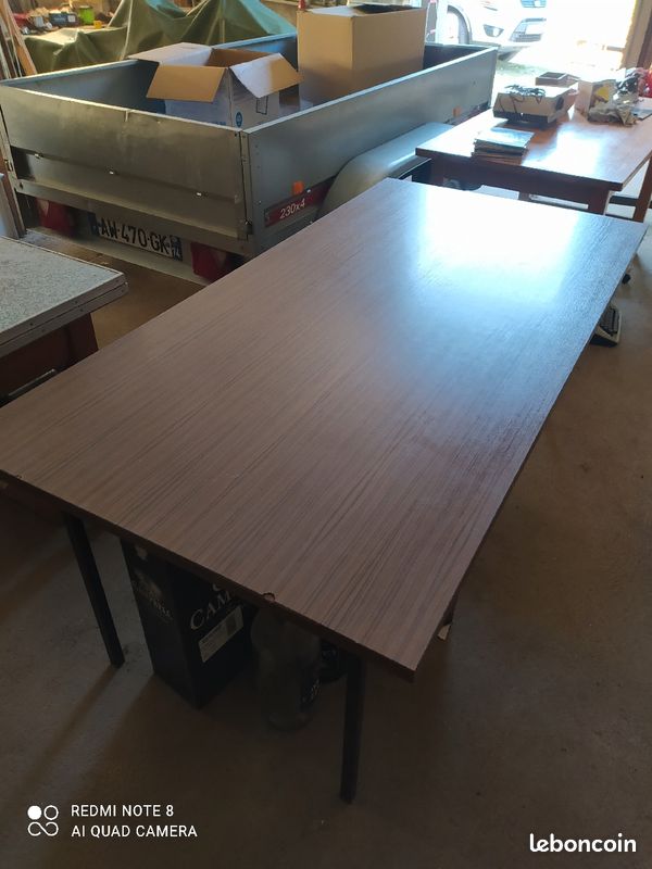 Table formica (image 1)