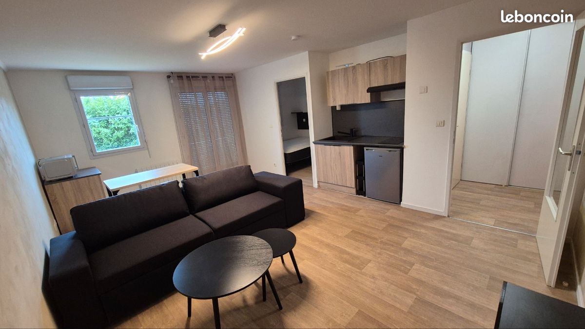 Appartement 1 pièce 31 m² · à Meyzieu · 31 m² · 750 €