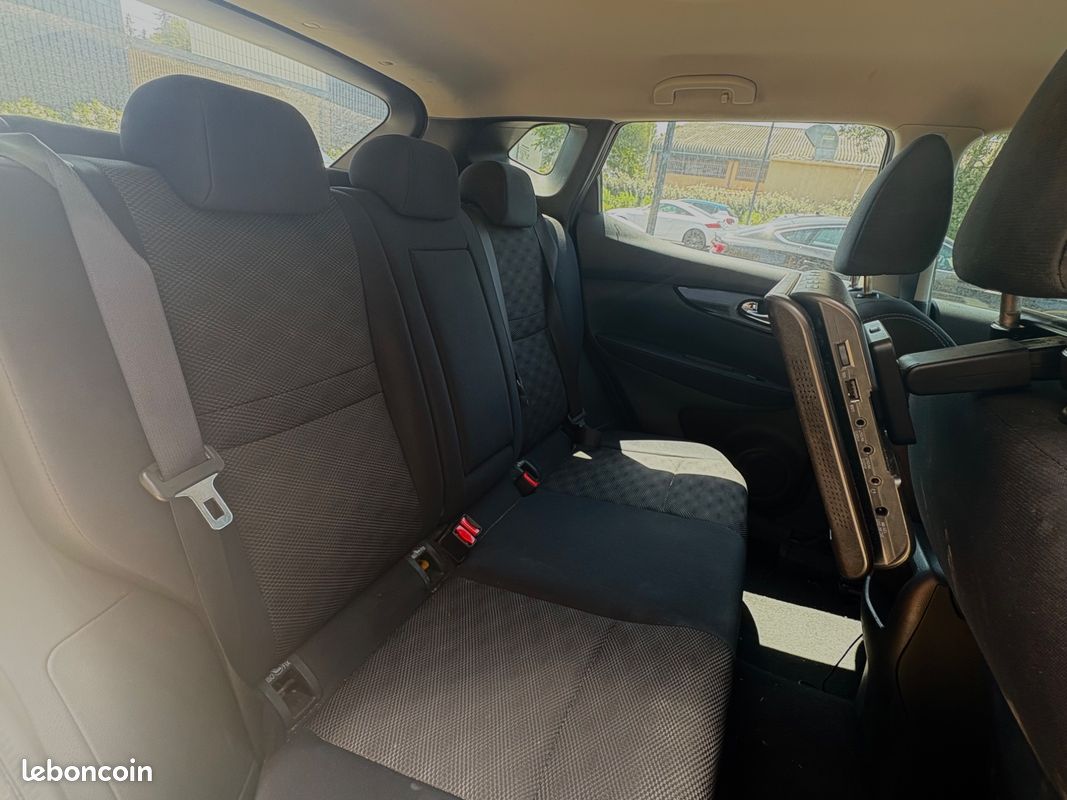 NISSAN Qashqai GENERATION-II 1.6 DCI 130CH Connect Edition - Caméra de recul - Radar AR (image 8)