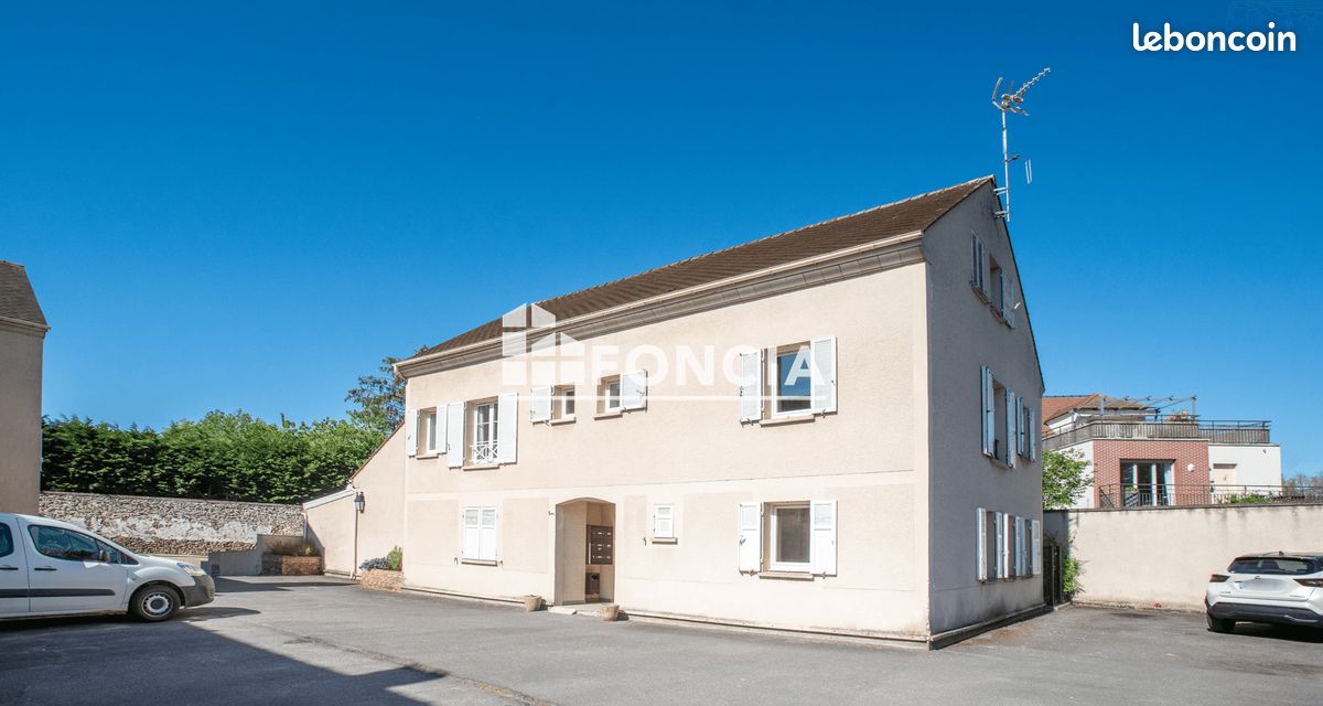 Appartement 2 pièces 40 m² · à Le Mesnil-Saint-Denis · 40 m² · 155 000 €
