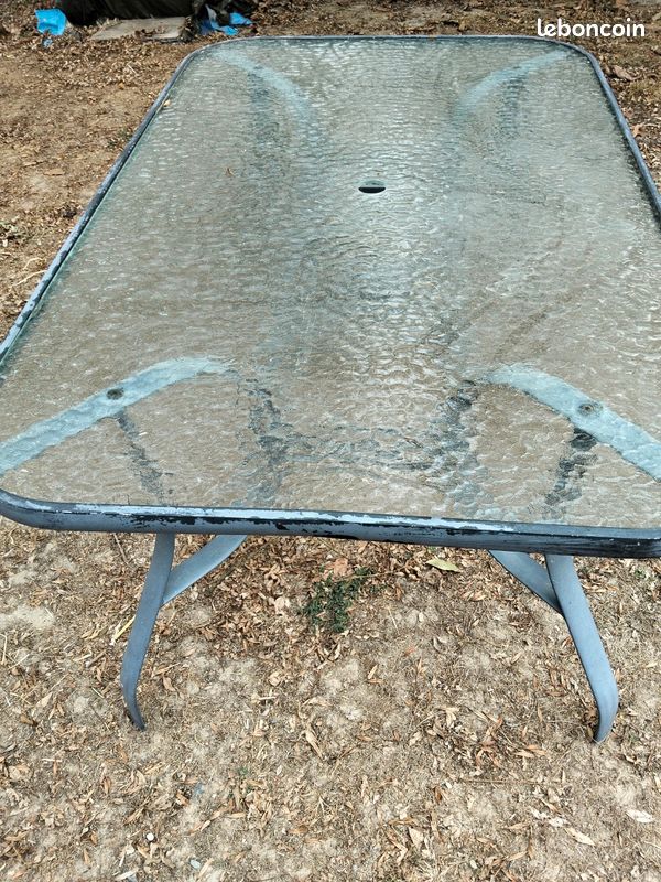 Table de jardin (image 2)