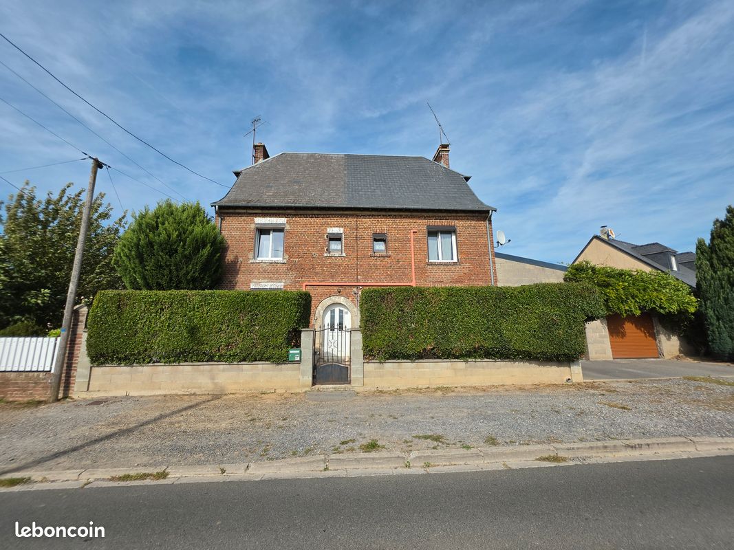 Maison 6 pièces 138 m² · à Essigny-le-Grand · 138 m² · 210 000 €