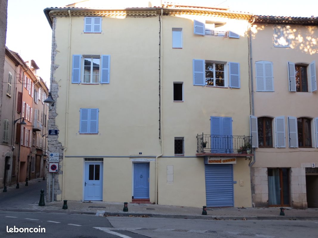 Appartement 1 pièce 30 m² · au Luc · 30 m² · 630 €/mois