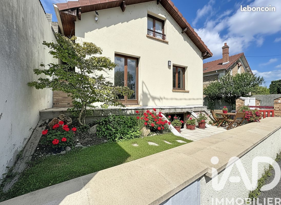 Maison 4 pièces 83 m² · à Corbeil-Essonnes · 83 m² · 252 000 €