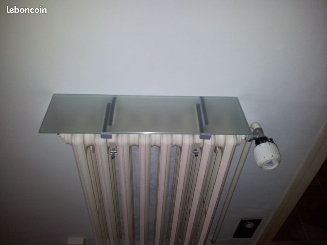Support et tablette pour radiateur en fonte (image 1)